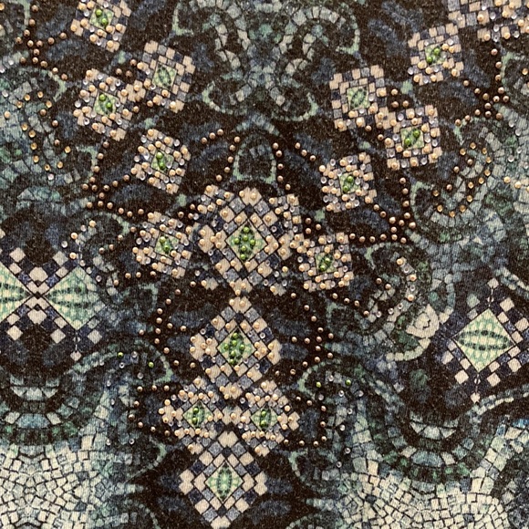 Chico’s Women’s Sz L V-Neck Rhinestone Sparkles 3/4 Sheer Sleeve Abstract Print - Picture 2 of 5